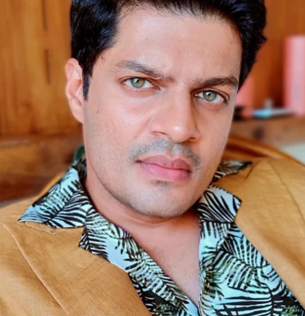 Sudev Nair as Karmadi