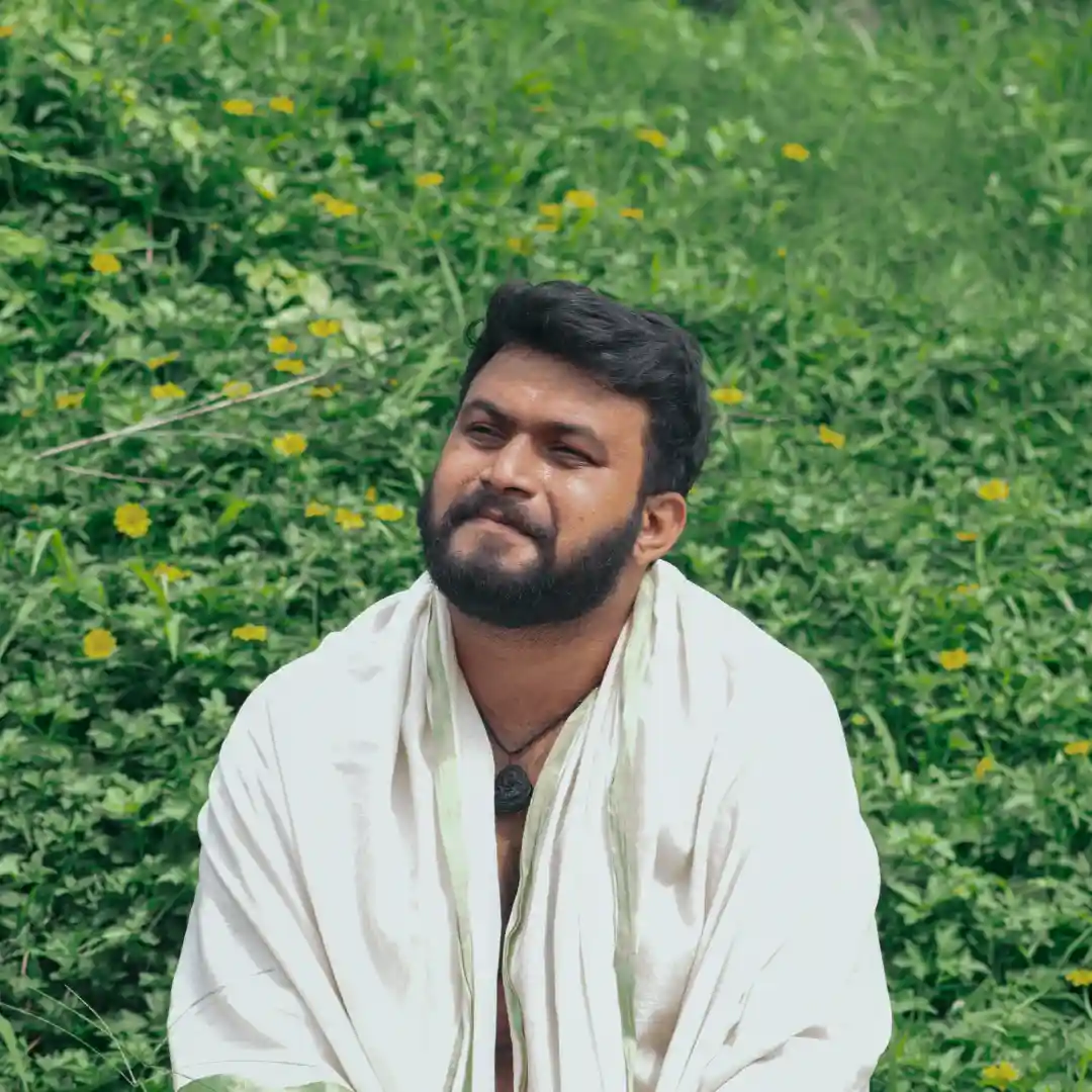 Adhri Joe as Vikas