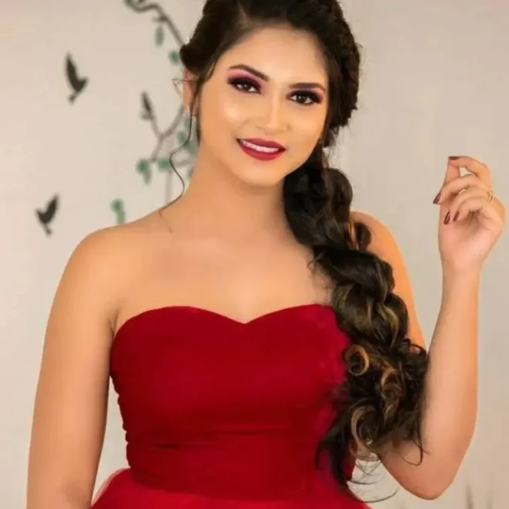 Amulya Gowda as Meena