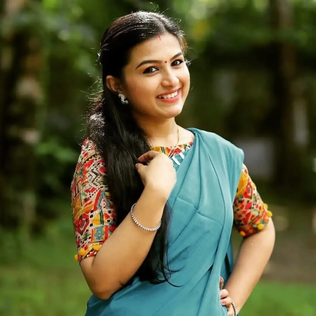 Anila Sreekumar as Prabavathi