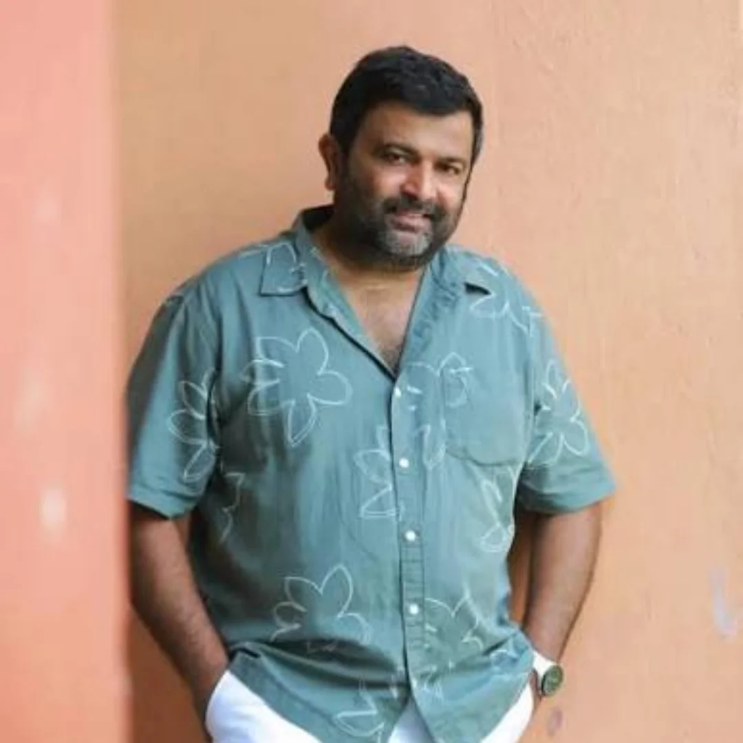 Biju Sopanam as Balachandran “Balu” Thampi