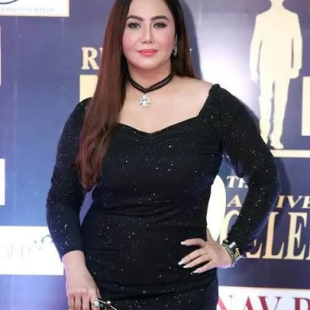 Nausheen Ali Sardar as Chandrika Singh Chauhan