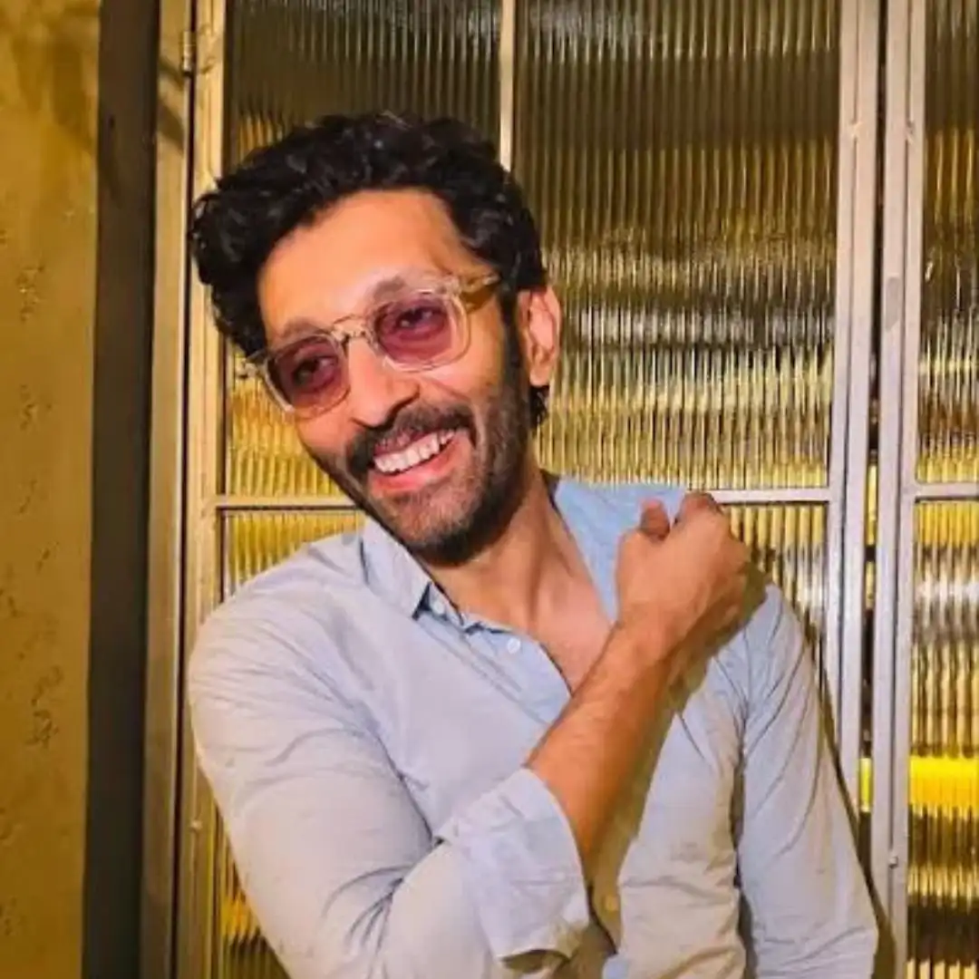 Vasanth Ravi as Arjun Pandian