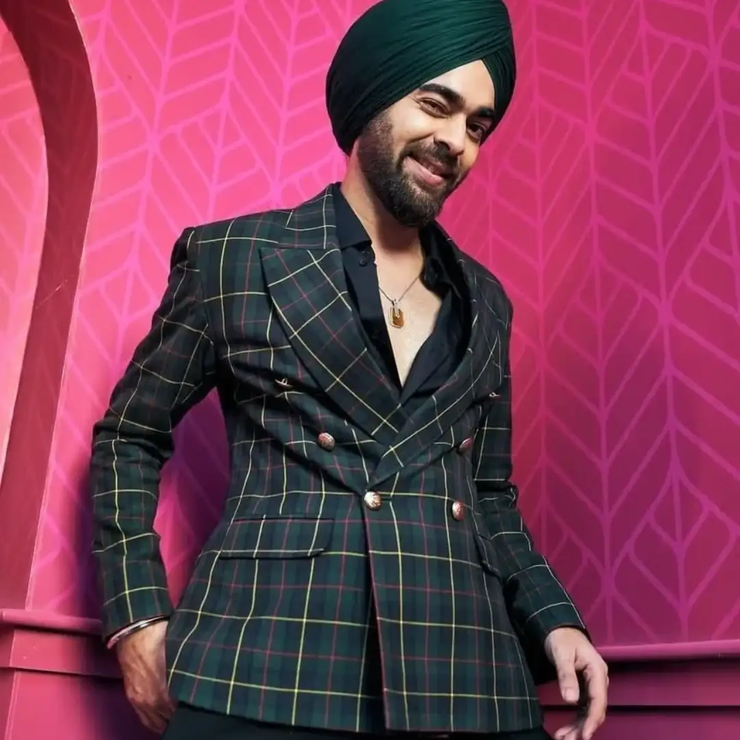 Manjot Singh as Harbir “Hubby” Singh