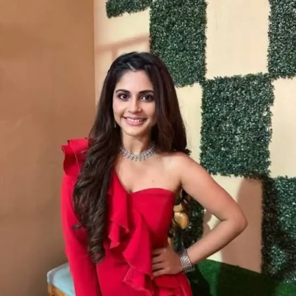 Megha Chakraborty as Garima “Gunnu” Kaatelal Ruhail Rajawat
